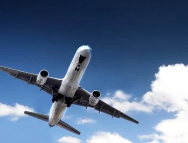 Γιατί είναι τόσο ακριβά τα αεροπορικά εισιτήρια; - O λόγος δεν είναι το κόστος των καυσίμων (vid)